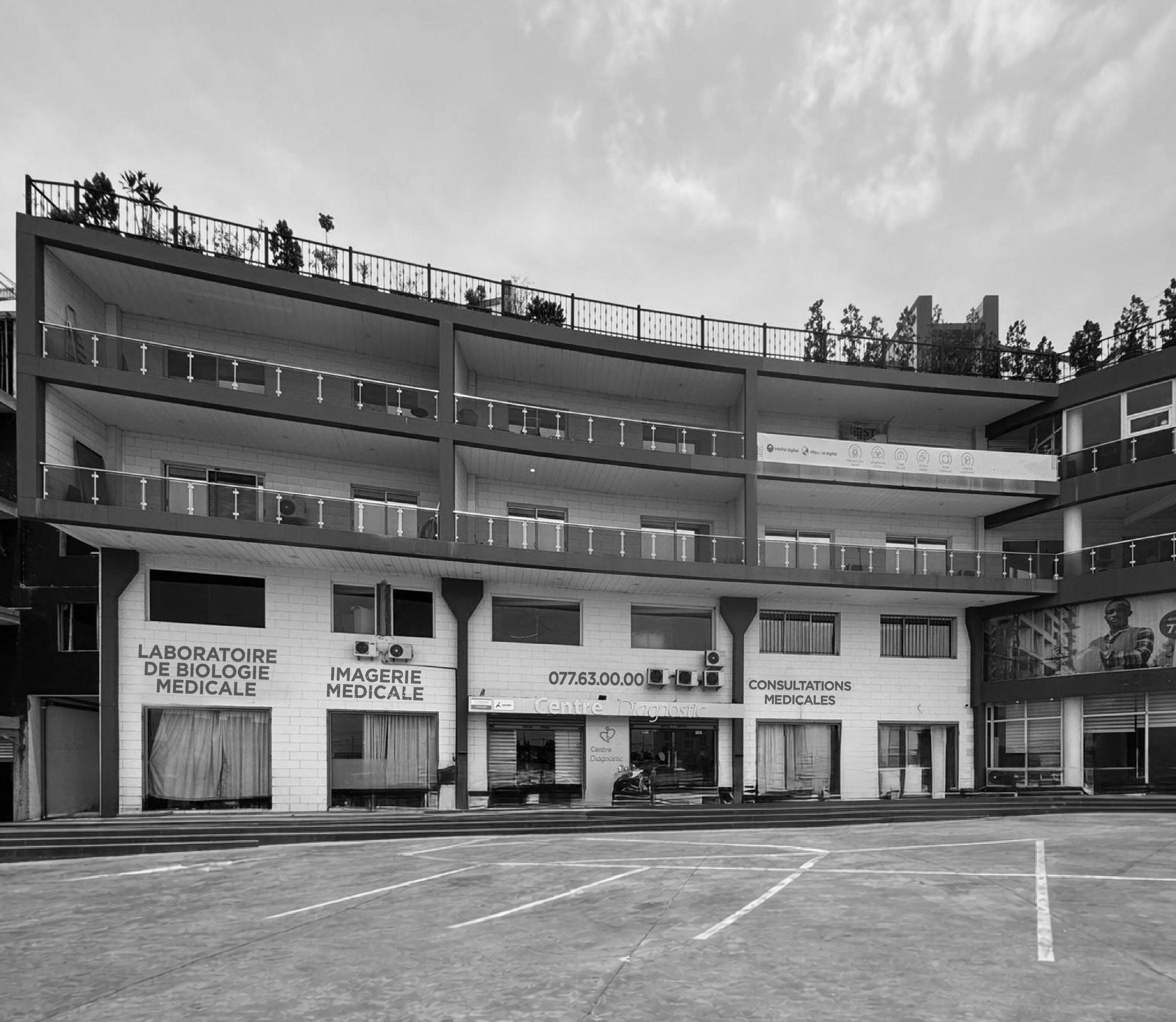 Centre Diagnostic — Façade